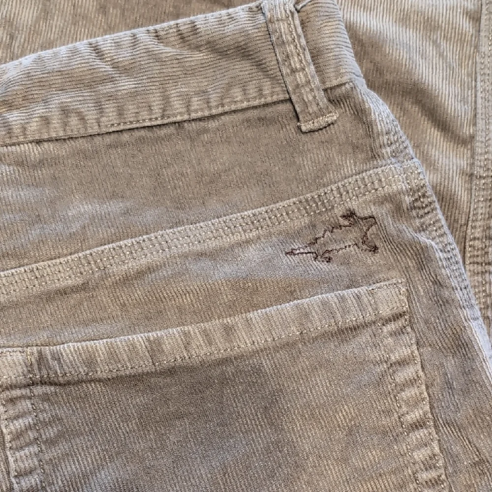 Horny Toad Green Corduroy Pants for Timeless Style - Picture 3 of 4